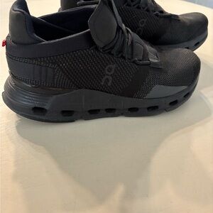 On Running Women’s Black Sneakers